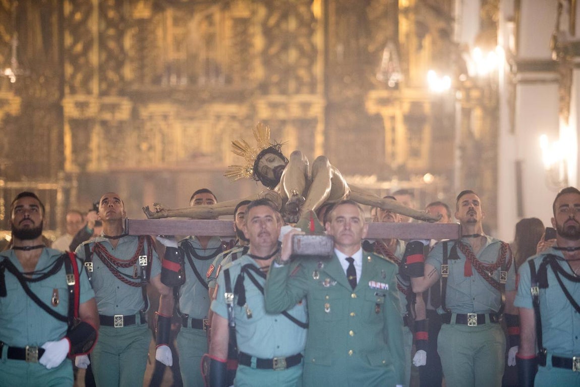 El Vía Crucis de la Caridad, en imágenes