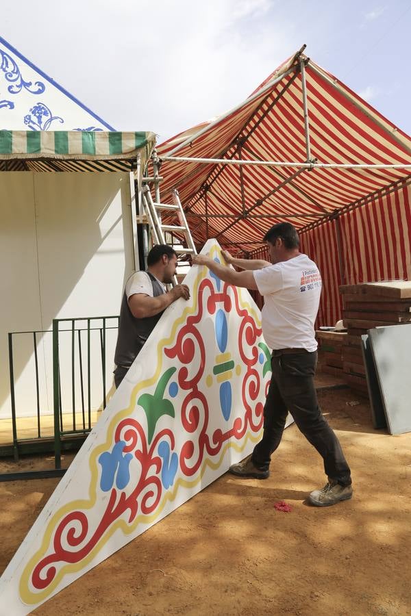 El Real de la Feria va cobrando vida