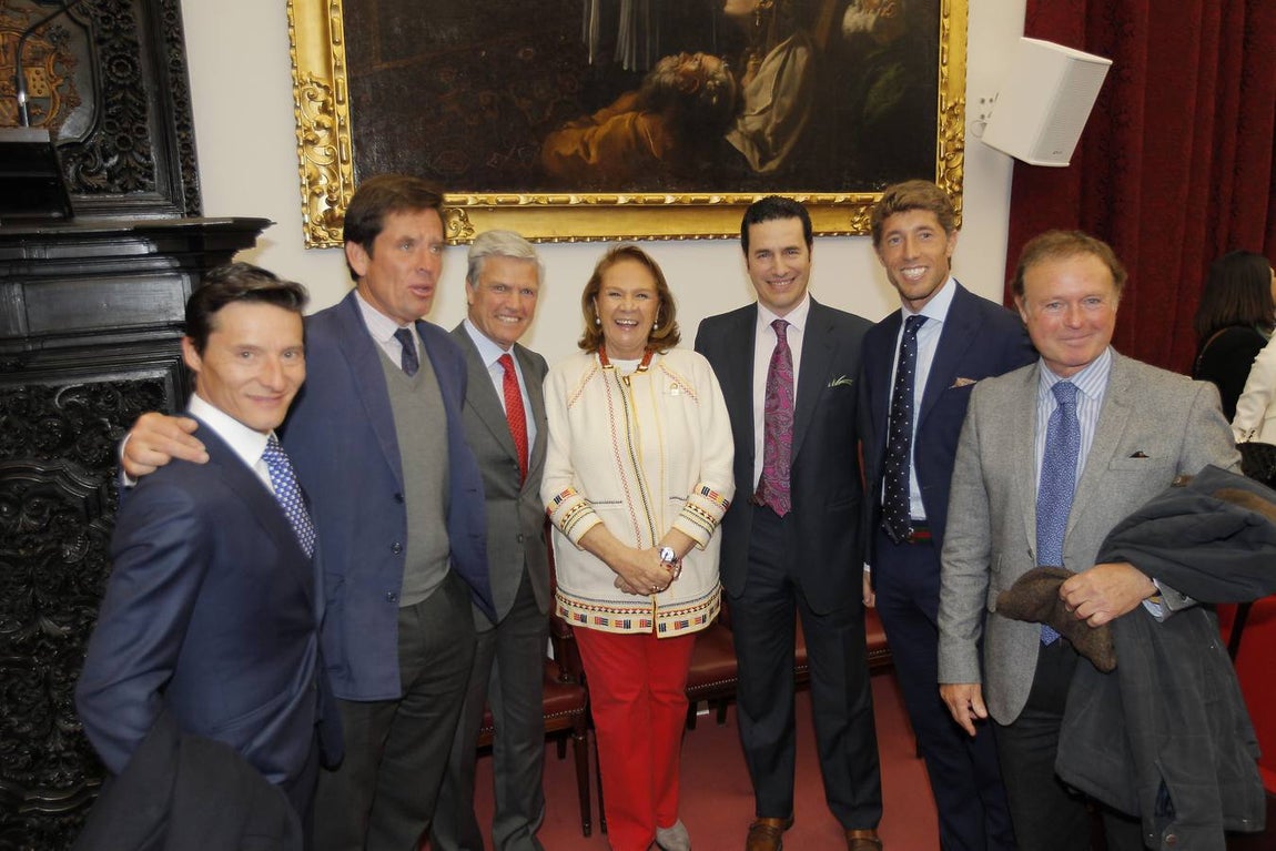 La entrega del Premio de Cultura a Curro Romero, en imágenes