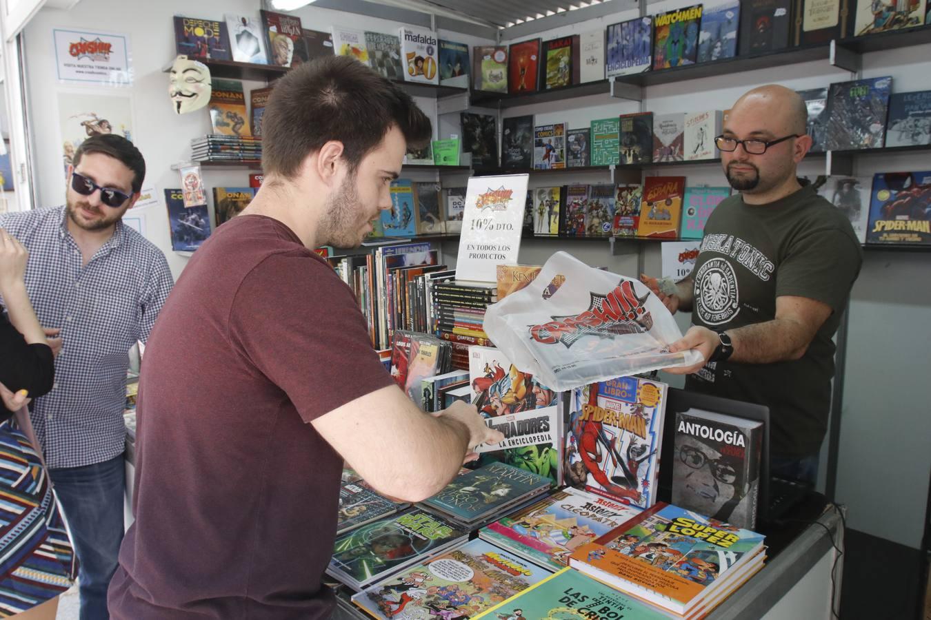 En imágenes, la Feria del libro de Córdoba en fin de semana