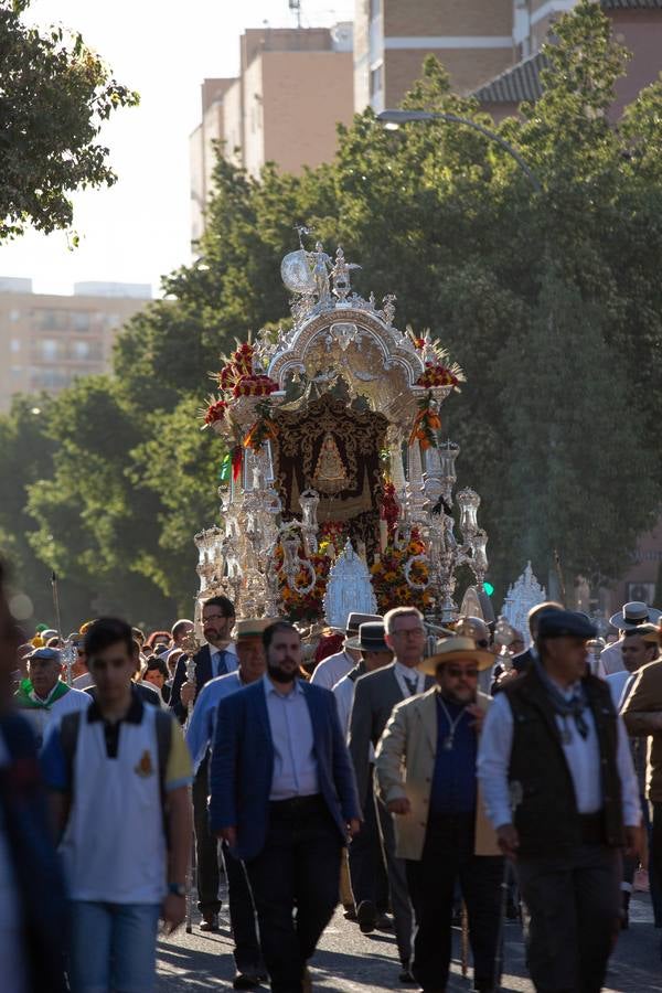 El Rocío 2018: las imágenes más emotivas de la salida hacia la aldea de la hermandad de Sevilla Sur