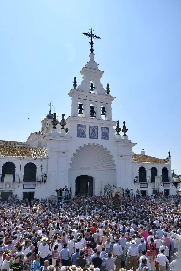 Emoción desbordada en la presentación de las hermandades del Rocío 2018