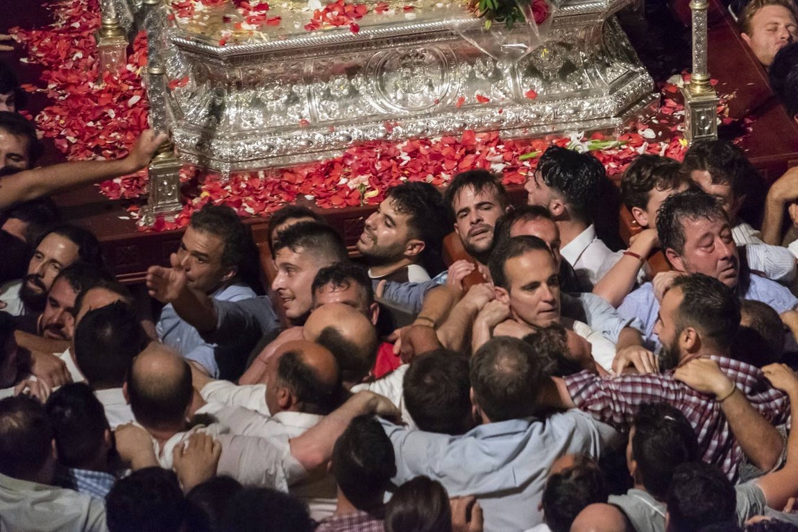 El Rocío 2018: La procesión de la Virgen, en imágenes