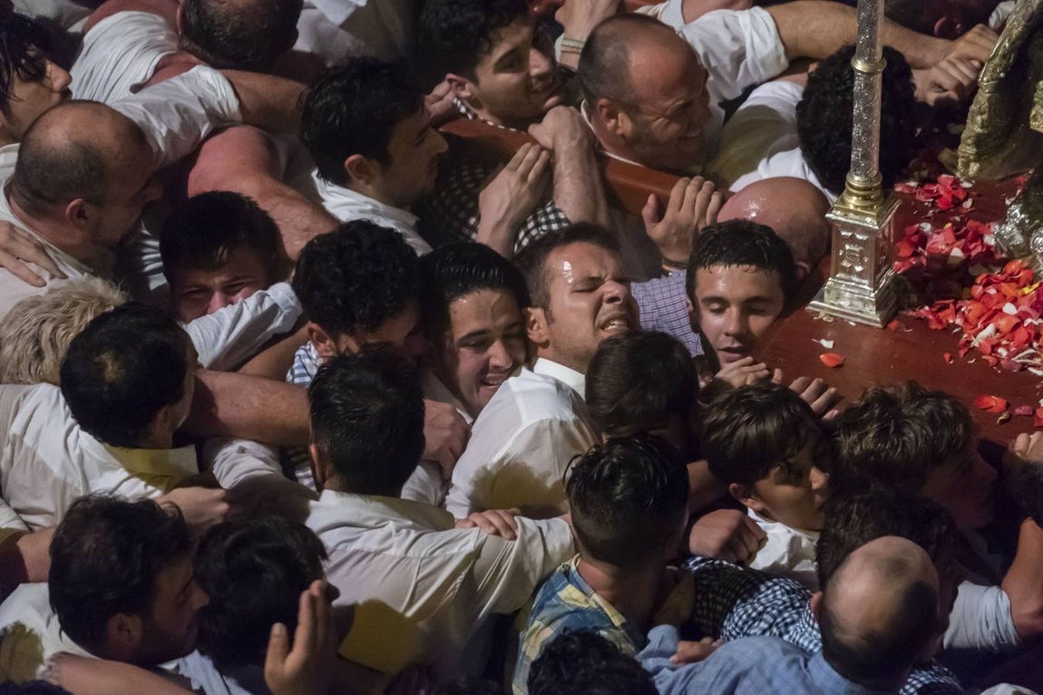 El Rocío 2018: La procesión de la Virgen, en imágenes