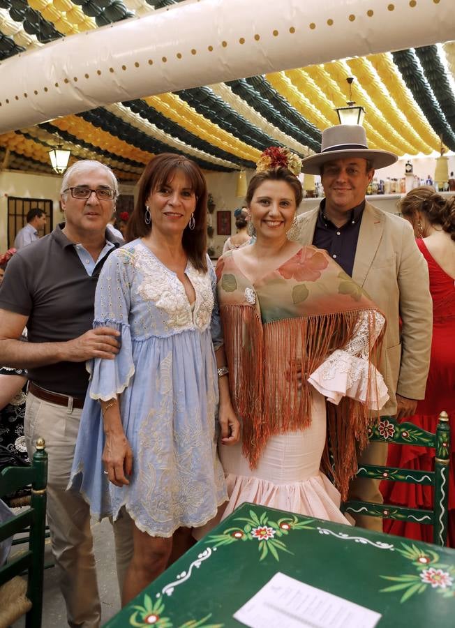 En imágenes, el ambiente en las casetas de la Feria de Córdoba 2018