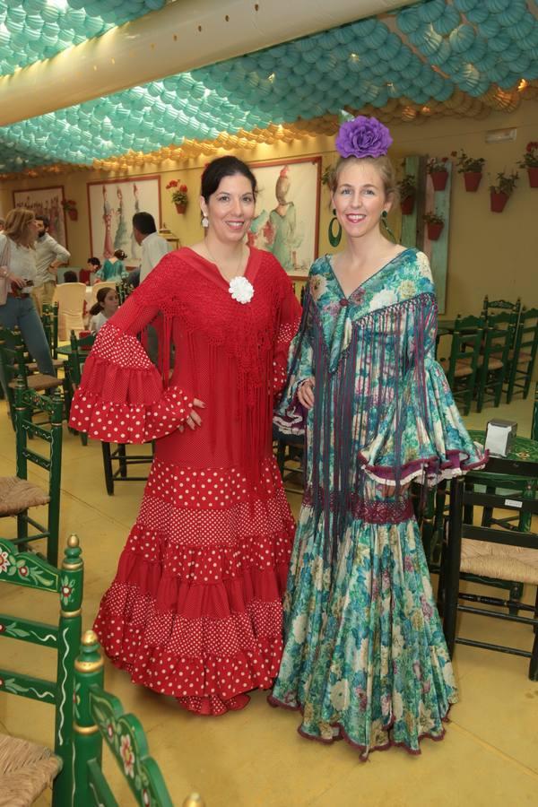 Ambiente de las casetas el sábado de Feria de Córdoba