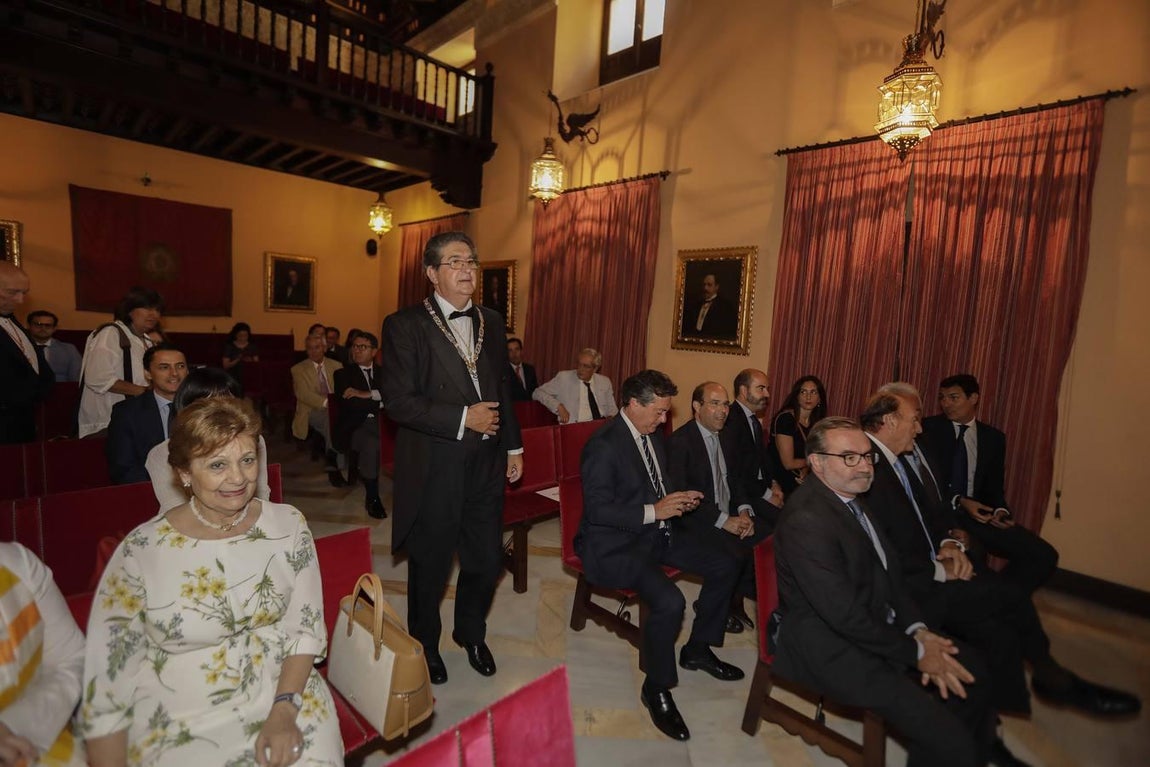 El Colegio de Abogados ingresa en la Academia de Jurisprudencia