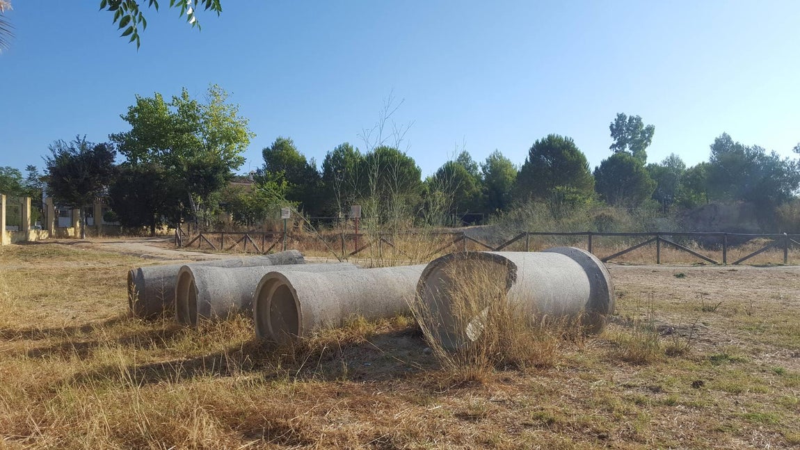 El parque de la cornisa de Gelves, abandonado por el Ayuntamiento