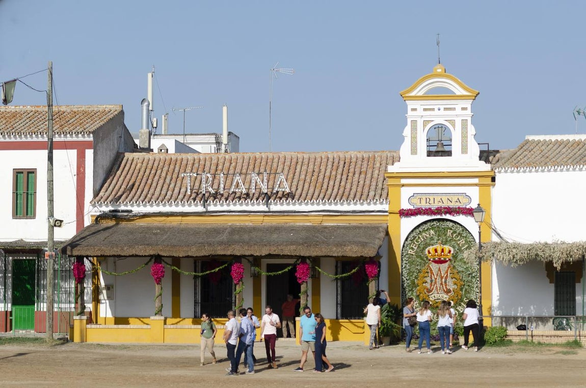 Así se vive en el Rocío el ambiente previo a la salida de &#039;La Pastora&#039;