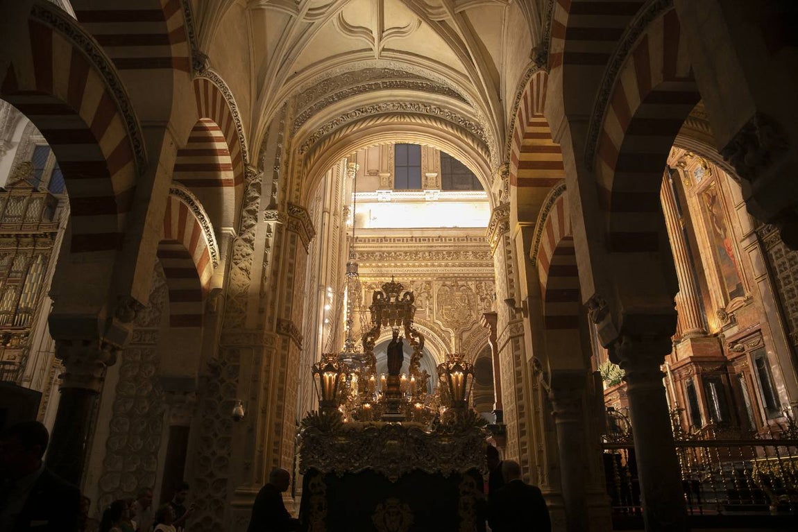 La procesión de la Virgen de la Fuensanta de Córdoba, en imágenes