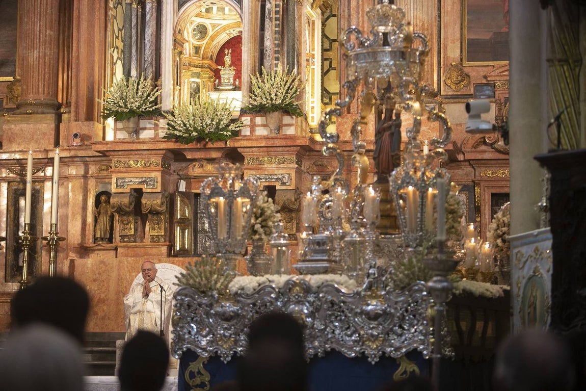 La procesión de la Virgen de la Fuensanta de Córdoba, en imágenes