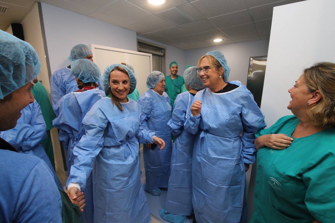 El nuevo robot Da Vinci para intervenciones quirúrgicas, en imágenes