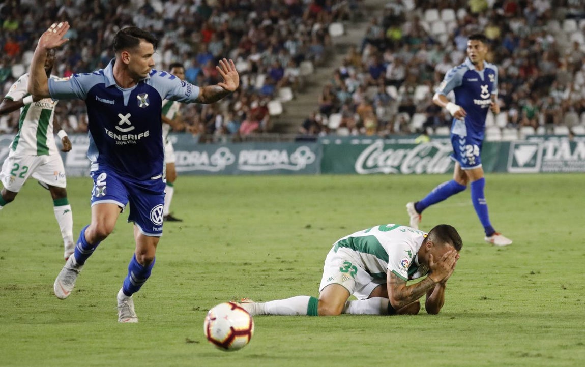 Las mejores jugadas del Córdoba-Tenerife, en imágenes
