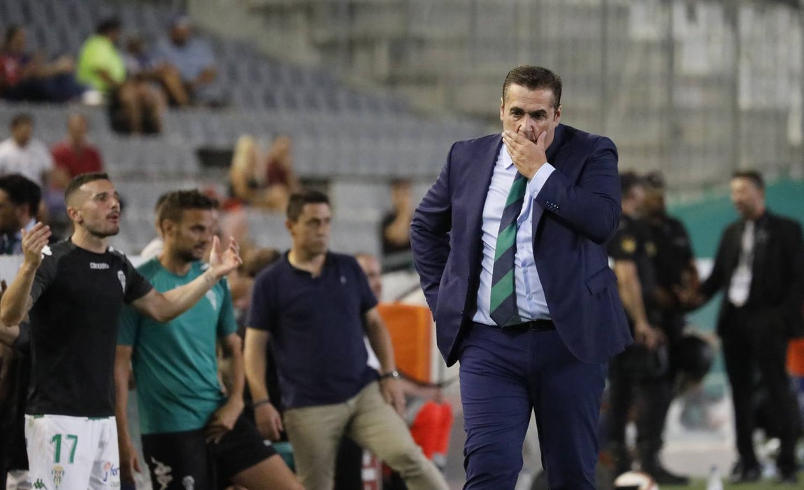 Las mejores jugadas del Córdoba-Tenerife, en imágenes