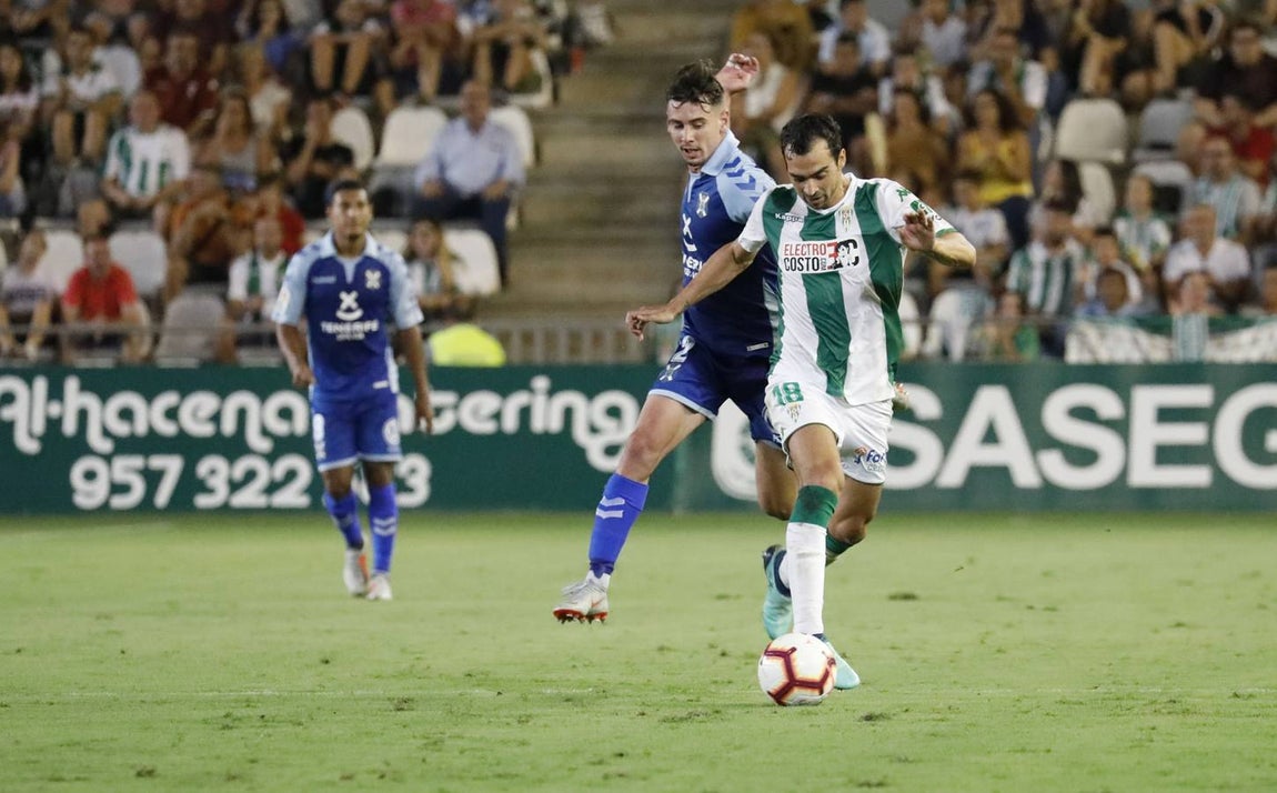 Las mejores jugadas del Córdoba-Tenerife, en imágenes