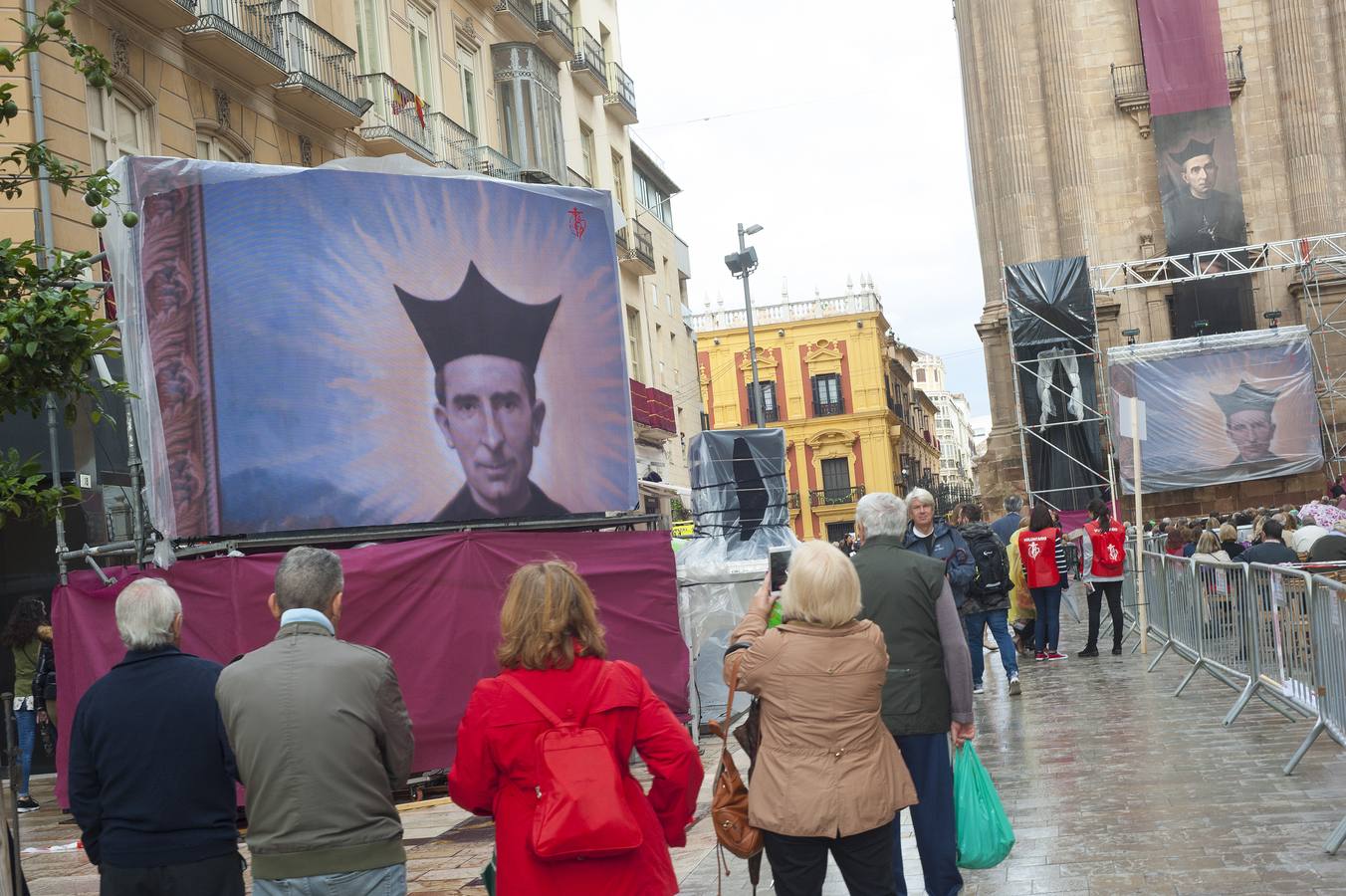 En imagen, la beatificación del Padre Arnaiz en Málaga