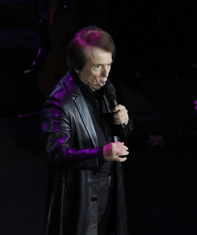 Las mejores imágenes del concierto de Raphael