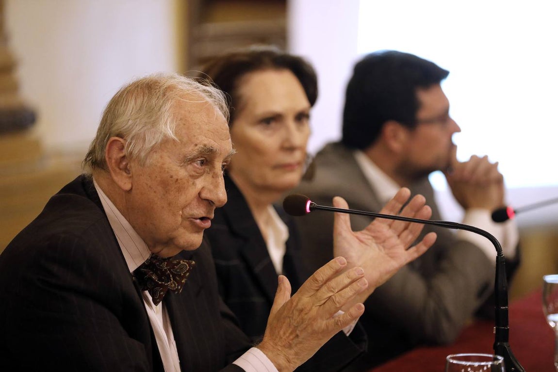 En imágenes, Inocencio Arias abre el ciclo de ABC «El templo de Córdoba»