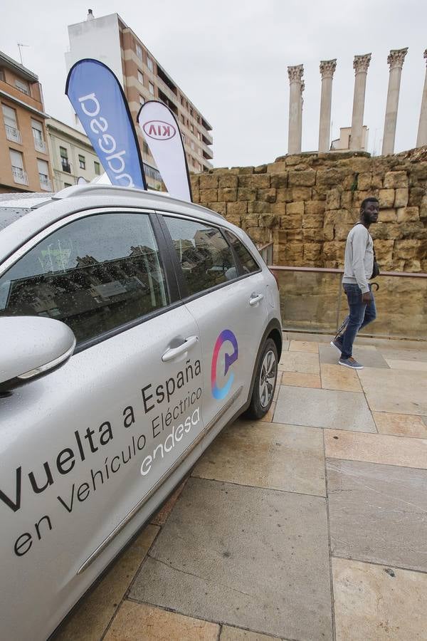 La ruta del coche eléctrico de Endesa llega a Córdoba, en imágenes