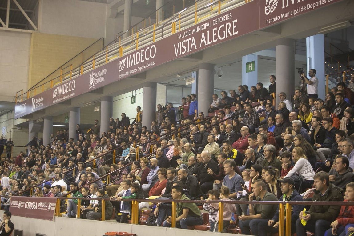 Las mejores imágenes del Córdoba Futsal-Bisontes