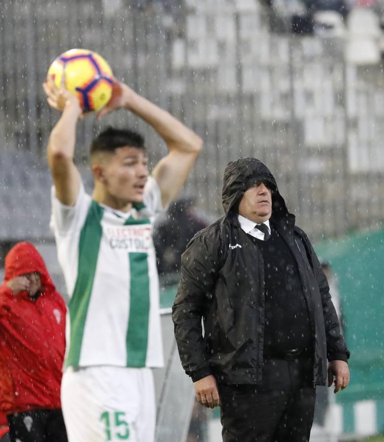 La derrota del Córdoba CF ante el Cádiz (1-3), en imágenes