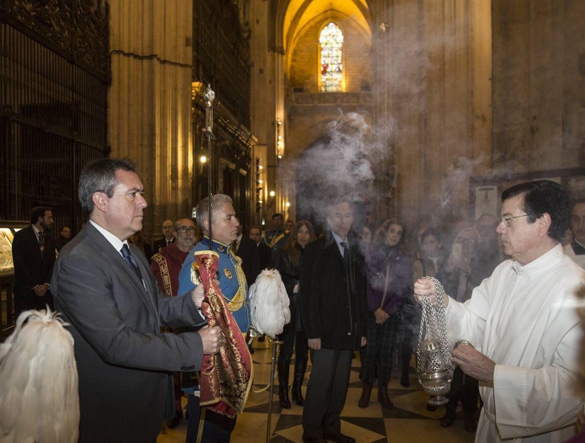 La procesión por el día de San Clemente en la Catedral