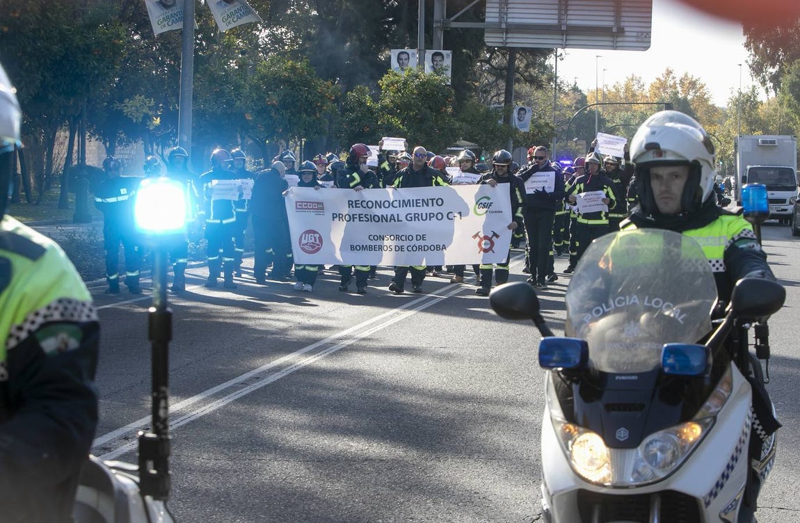 La protesta de los bomberos del Consorcio de Córdoba, en imágenes