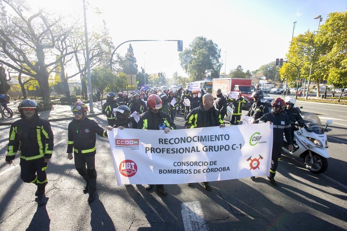 La protesta de los bomberos del Consorcio de Córdoba, en imágenes
