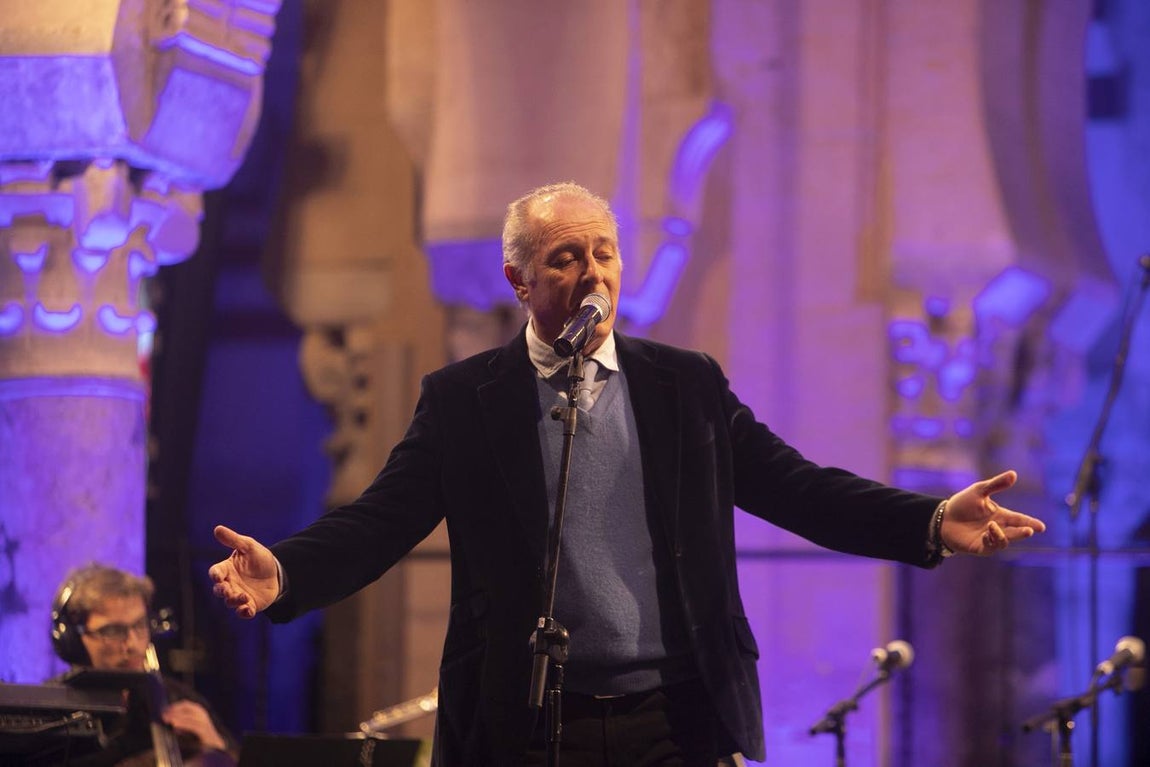 El concierto navideño de José Manuel Soto en la Mezquita-Catedral de Córdoba, en imágenes