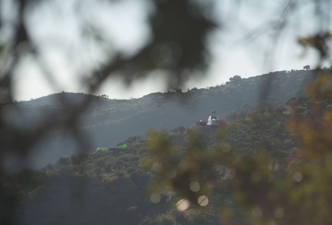 Rescate de un niño de 2 años que cayó a un pozo en la localidad malagueña de Totalán