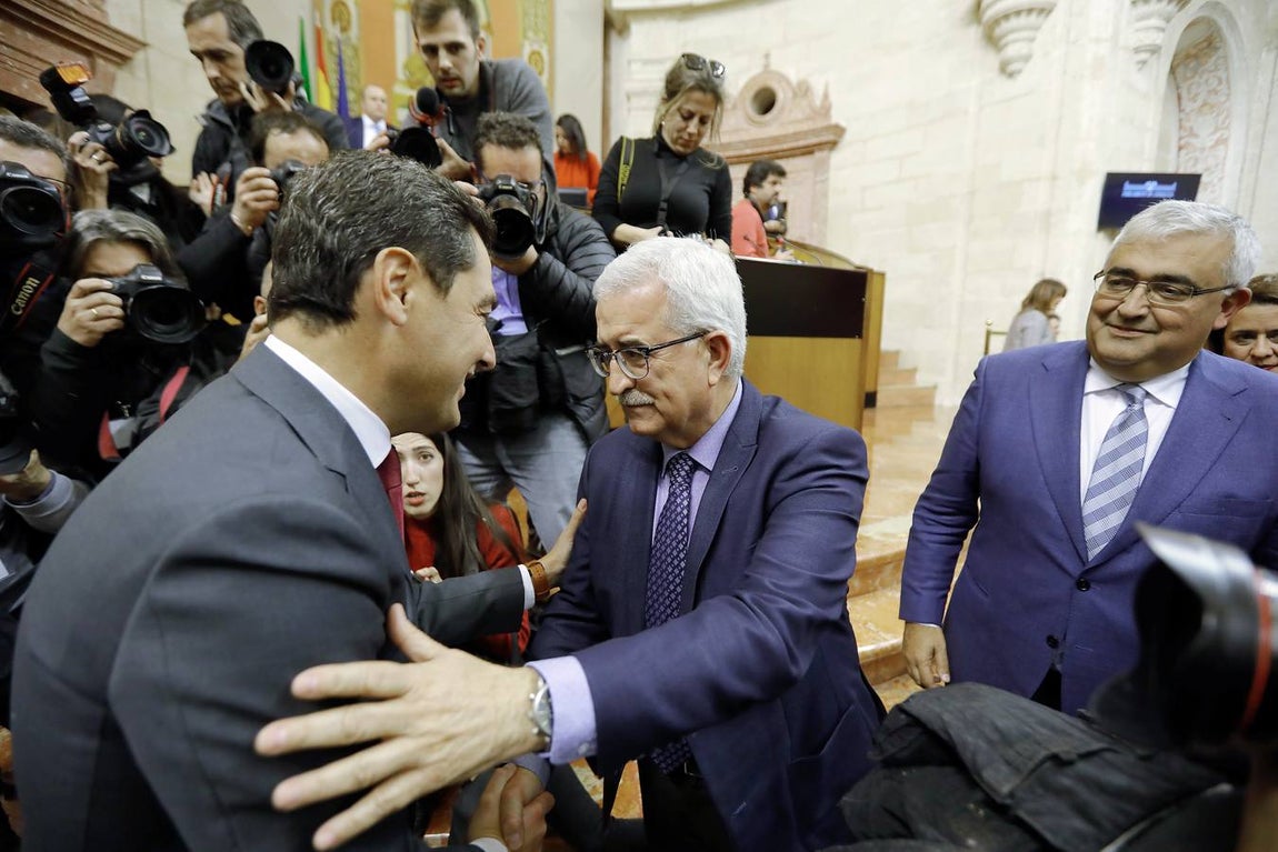 En imágenes, la investidura de Juanma Moreno Bonilla