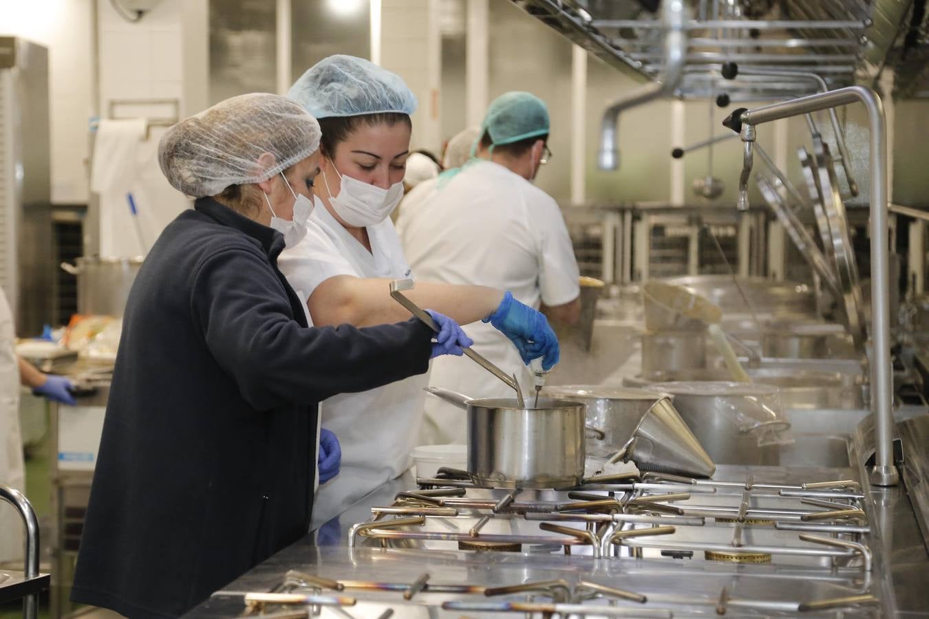 El nuevo tren de lavado de la cocina del Reina Sofía, en imágenes
