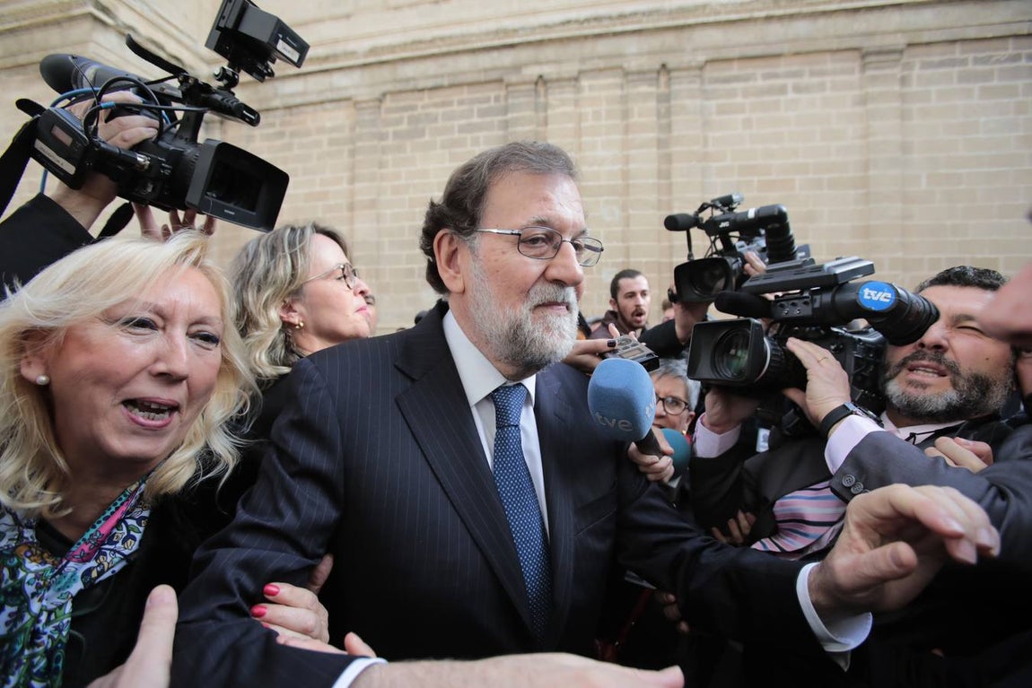 La toma de posesión de Moreno como presidente de la Junta, en imágenes