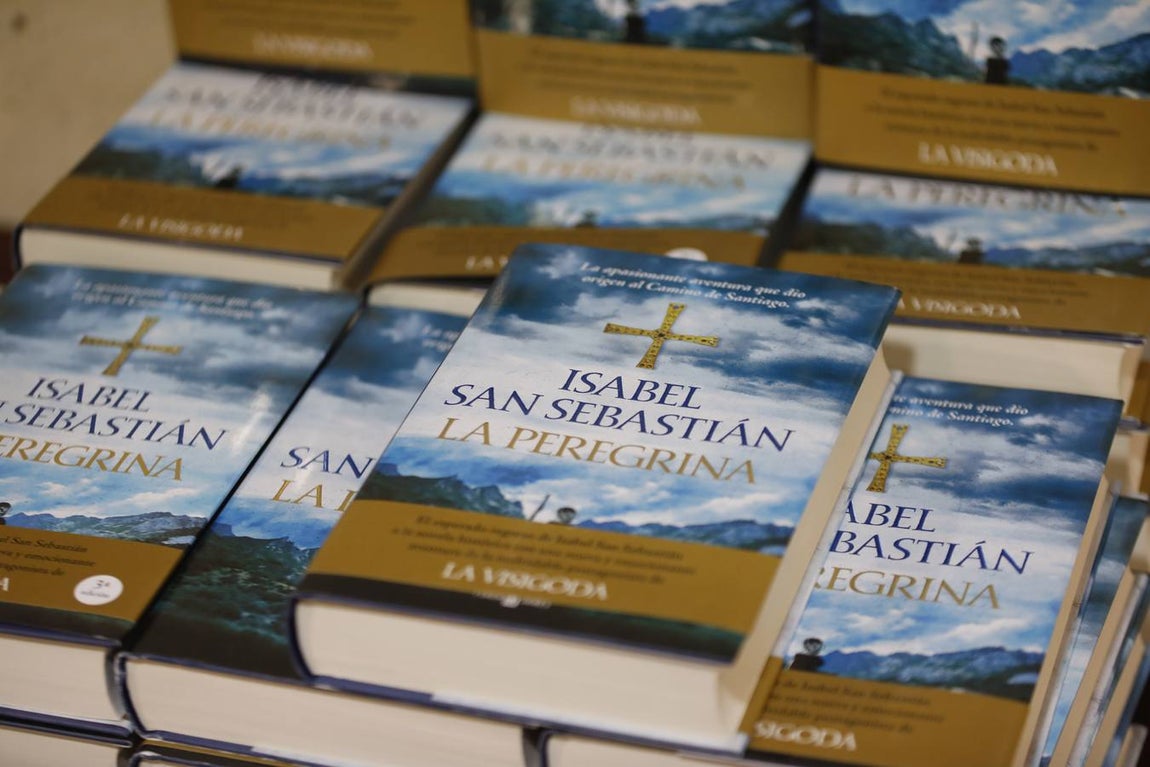 El Foro Cultural de ABC Córdoba con Isabel San Sebastián, en imágenes