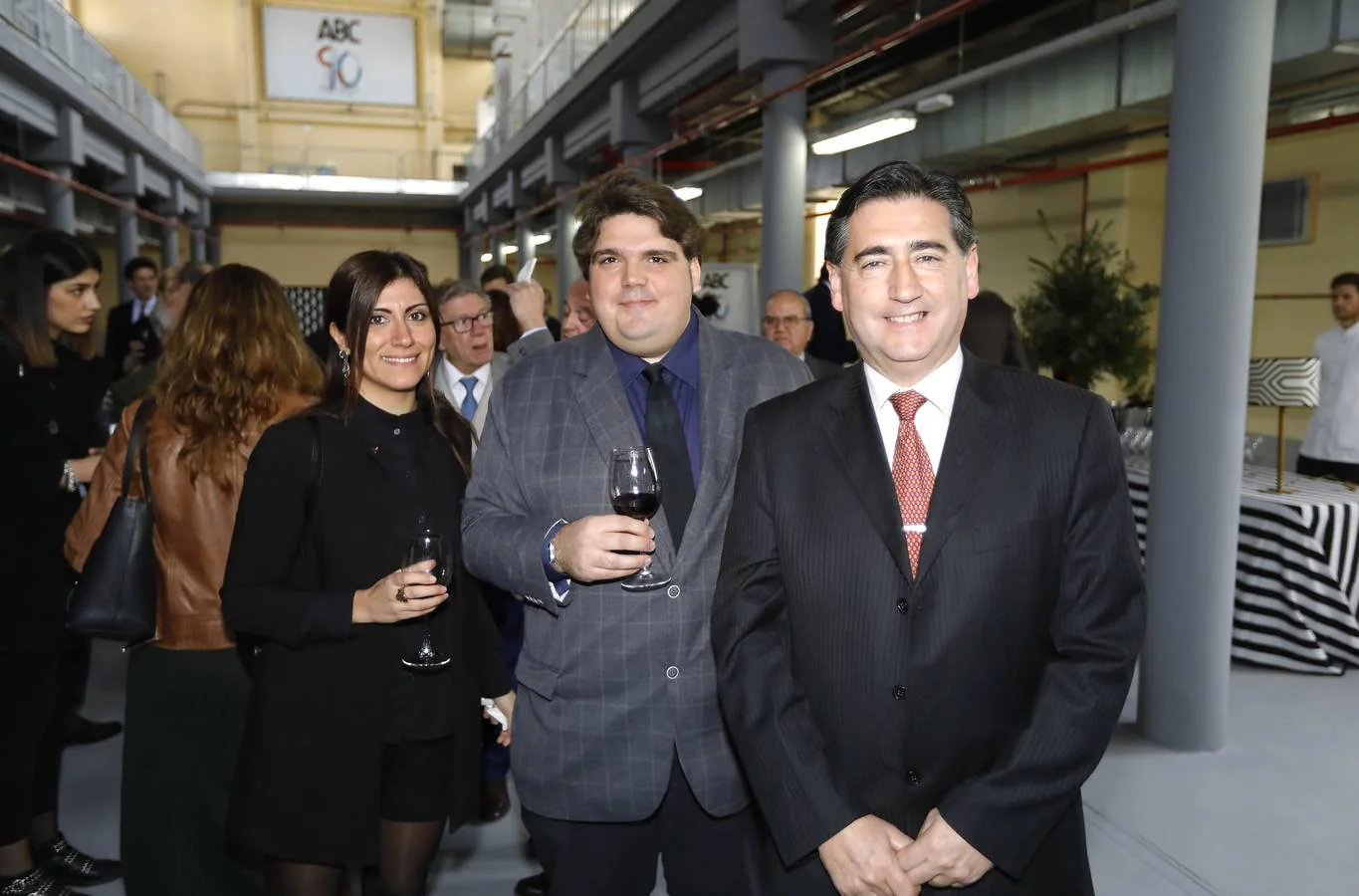 Claudia Sanso, Cola David Selvagio y José Ramón Paramio González