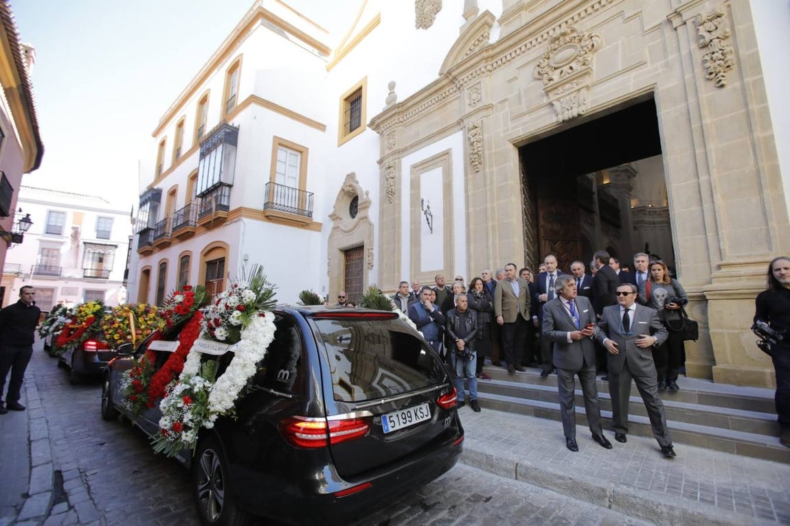 El funeral de Rafa Serna en Santa Cruz, en imágenes