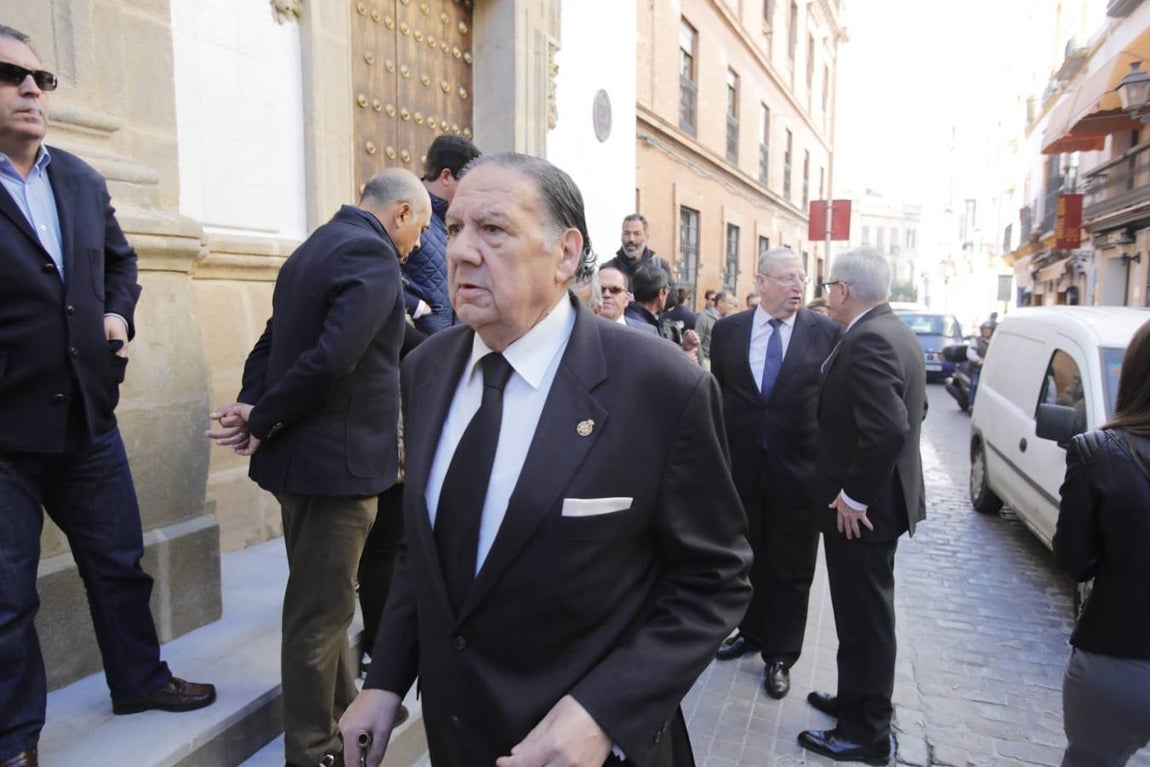 El funeral de Rafa Serna en Santa Cruz, en imágenes