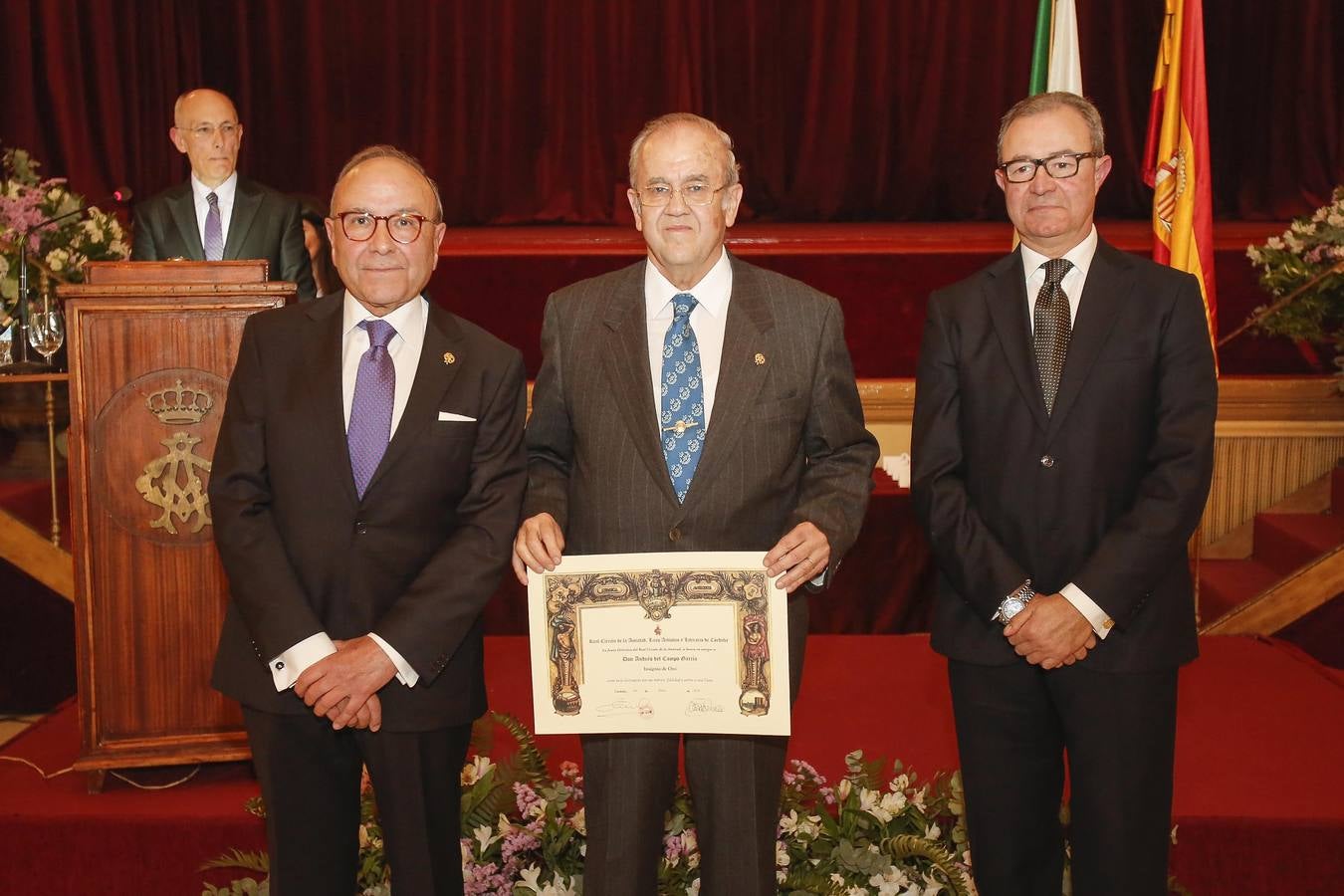 La entrega de las Insignias de Oro del Círculo de la Amistad, en imágenes