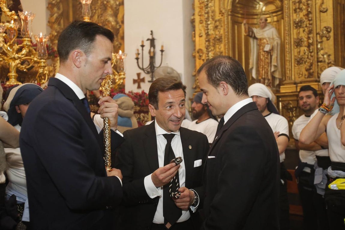 El Vía Crucis de las cofradías de Córdoba con el Señor del Perdón, en imágenes