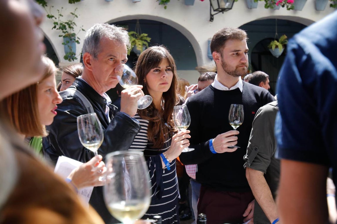 La cata de los mejores vinos de España en Bodegas Campos, en imágenes