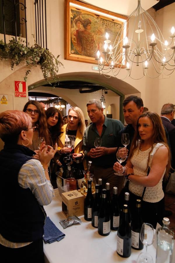 La cata de los mejores vinos de España en Bodegas Campos, en imágenes