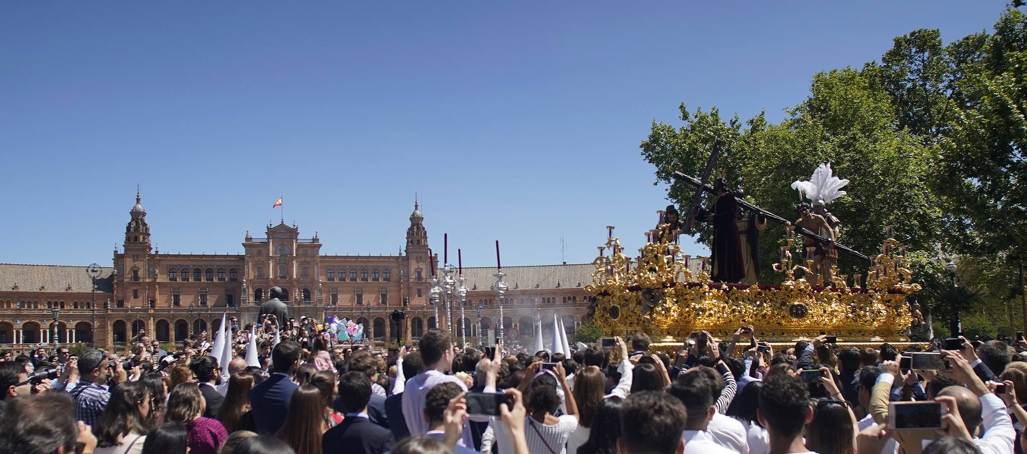 En imágenes, primeros momentos de la procesión de La Paz
