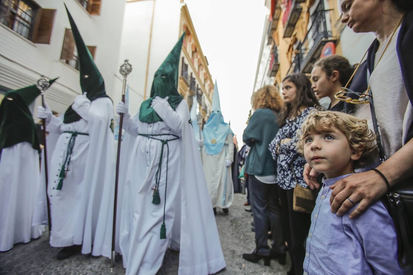 La solemne belleza de la Vera Cruz el Lunes Santo de Sevilla 2019