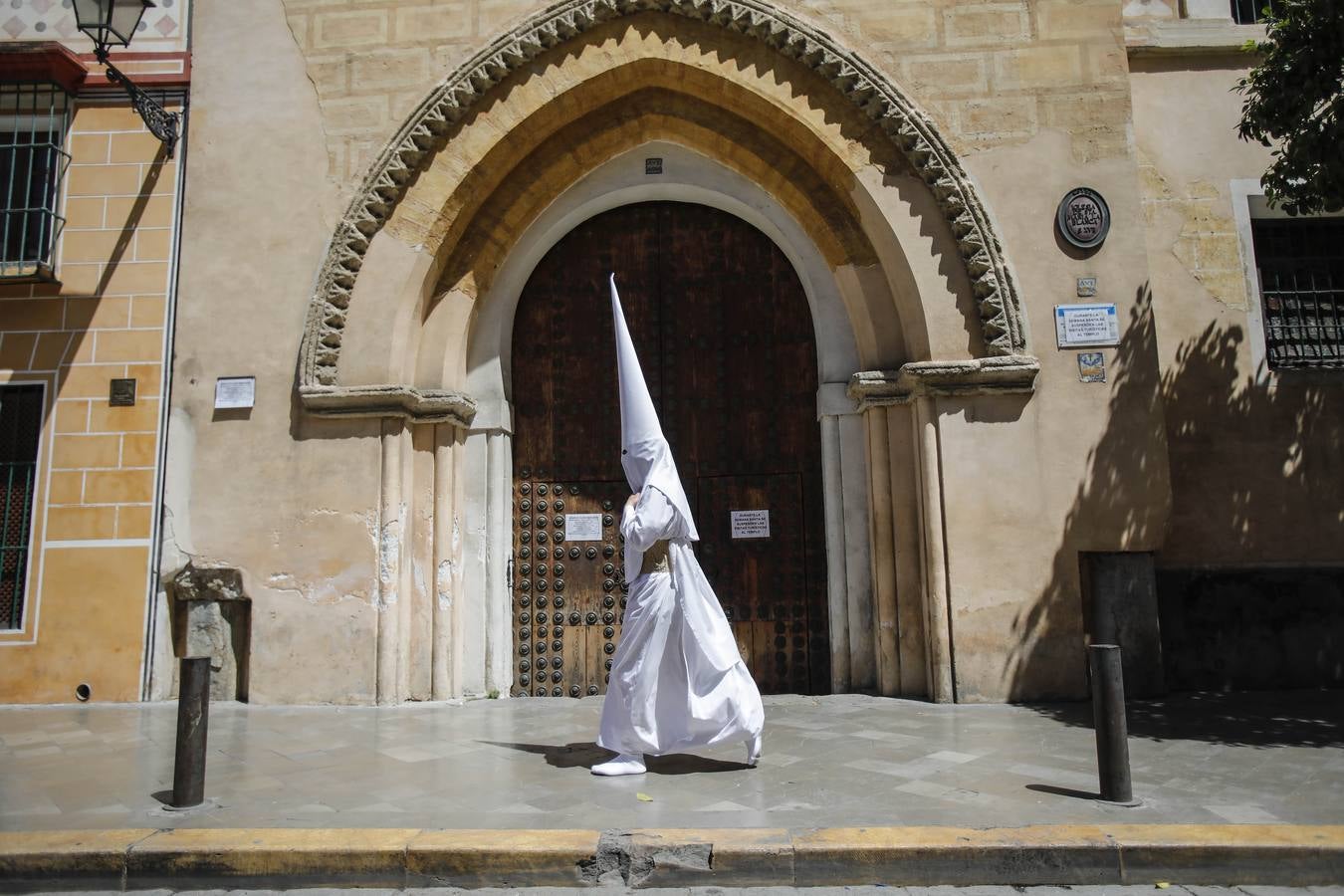 La belleza de la salida de La Candelaria este Martes Santo