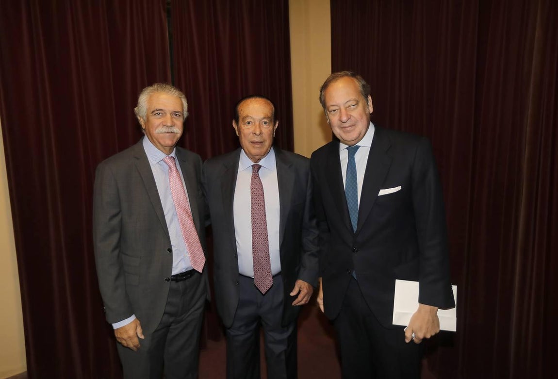 Juan Víctor Rodríguez Yagüe, Curro Romero y Álvaro Rodríguez Guitart