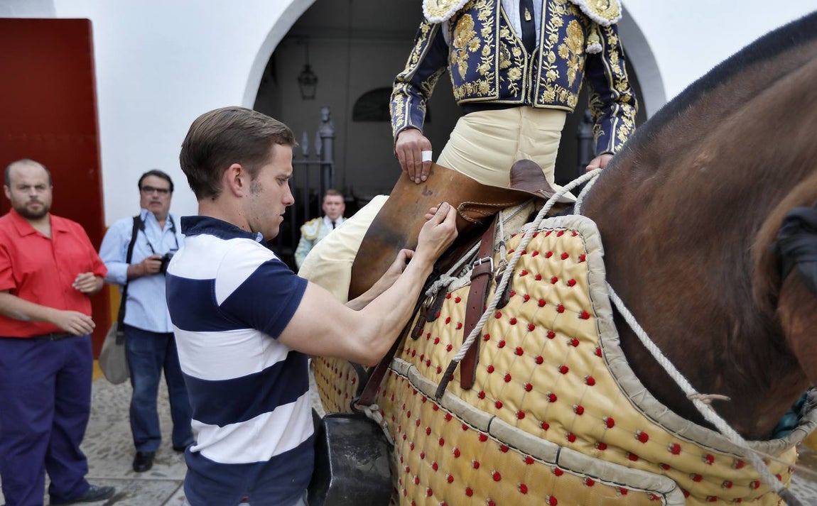 En imágenes, la primera corrida de la Feria de Abril de 2019