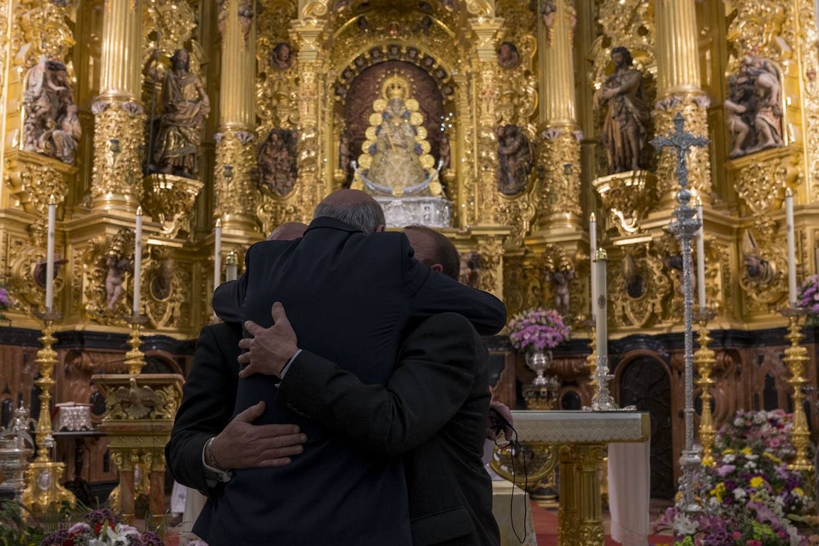 En imágenes, el acto de bendición a la Corona de Amor