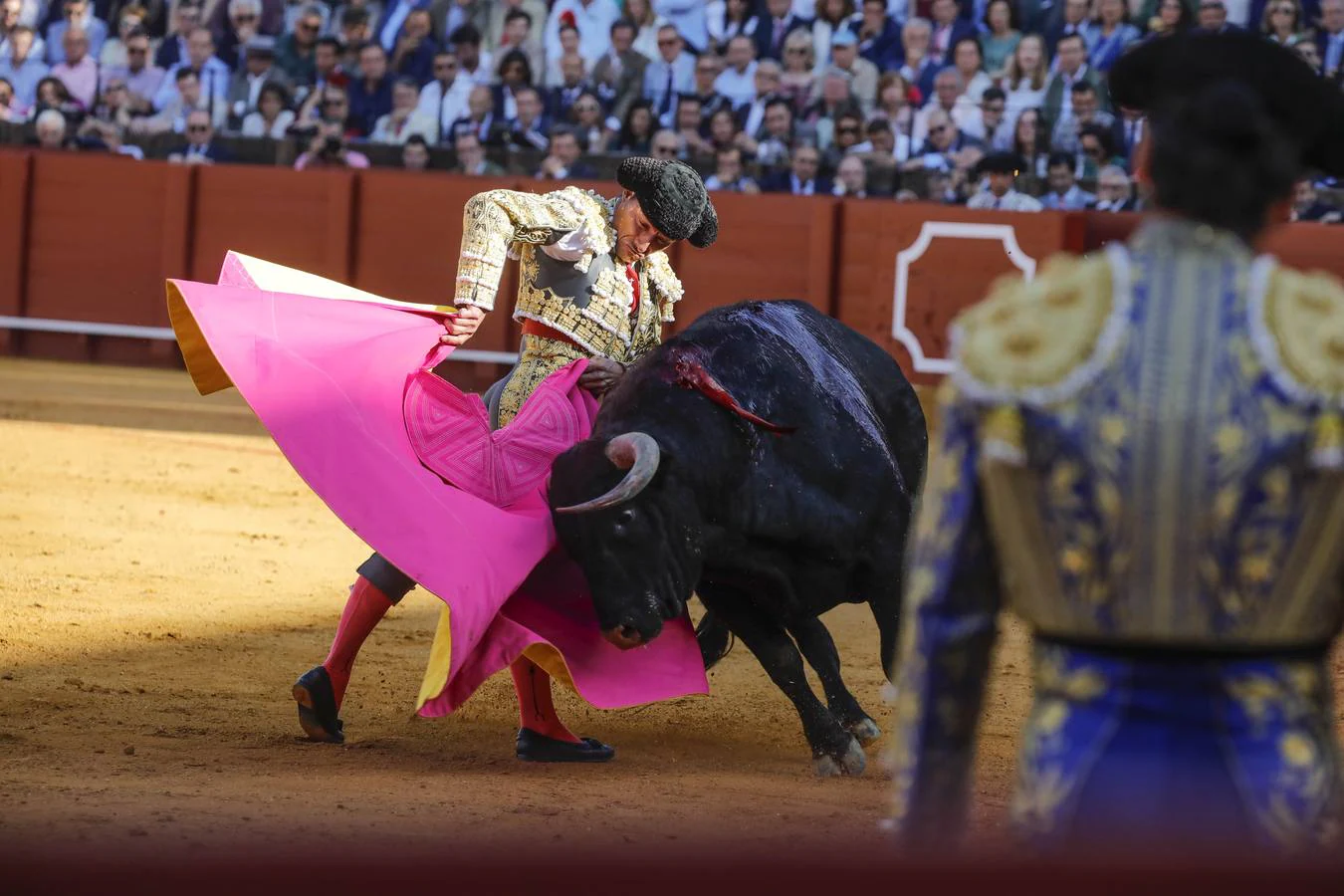 En imágenes, sin premio para Morante, Urdiales y Manzanares en la Feria de Abril de Sevilla 2019