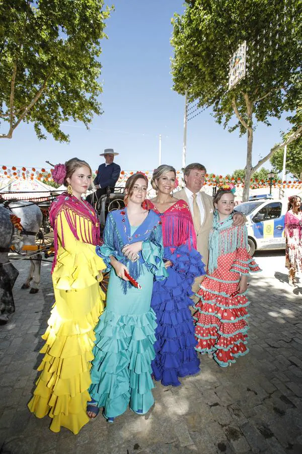 La Familia Real holandesa en el real de la Feria de Sevilla
