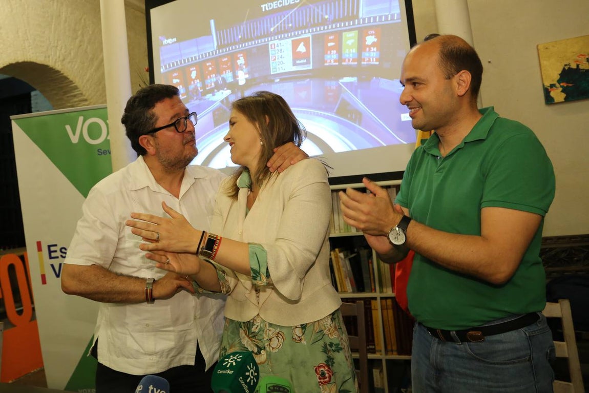 Así vive la noche electoral Vox en Sevilla